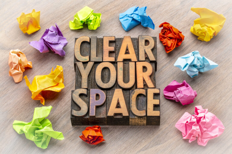Adopt These 3 Mindsets And Let Go of Clutter